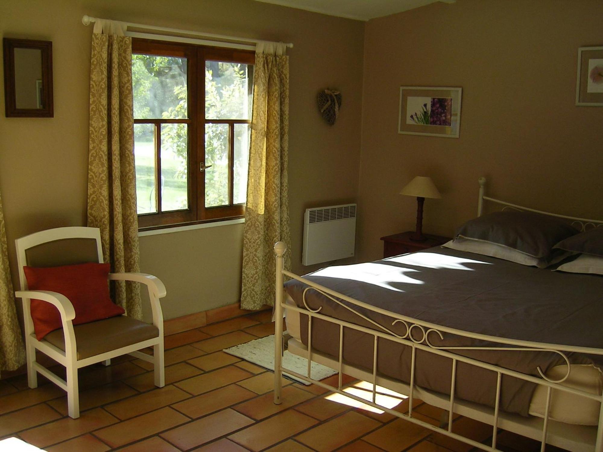 Mas La Provence Bed and Breakfast LʼIsle-sur-la-Sorgue Værelse billede